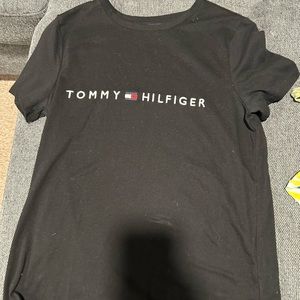Woman’s Tommy Hilfiger shirt